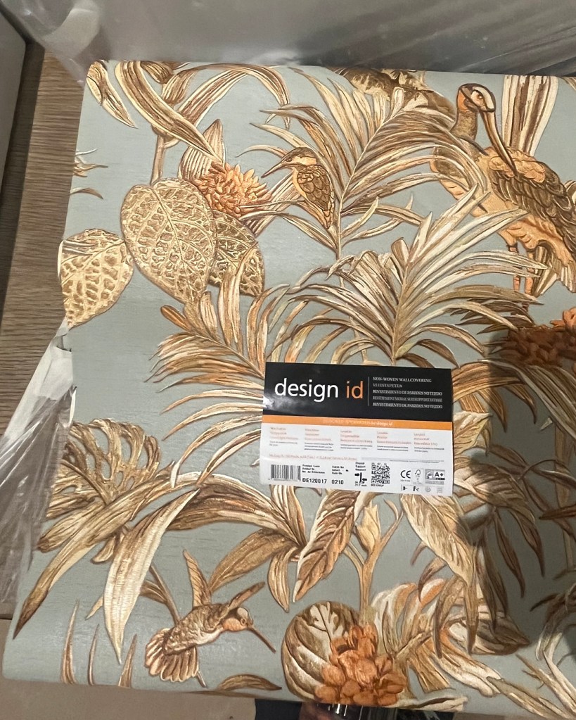 Papel pintado Design ID DE120017 instalado en restaurante de Madrid